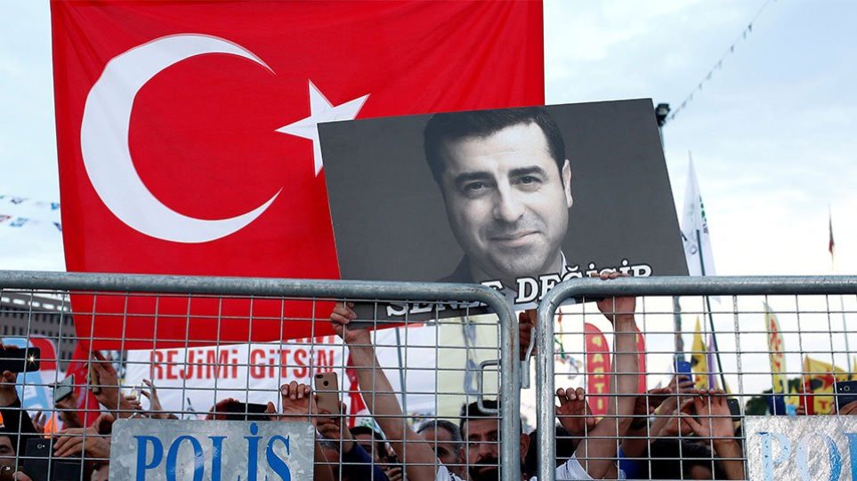 Τουρκία: Νέες εισαγγελικές διώξεις εναντίον του Ντεμιρτάς και άλλων 107 ατόμων - Φωτογραφία 1