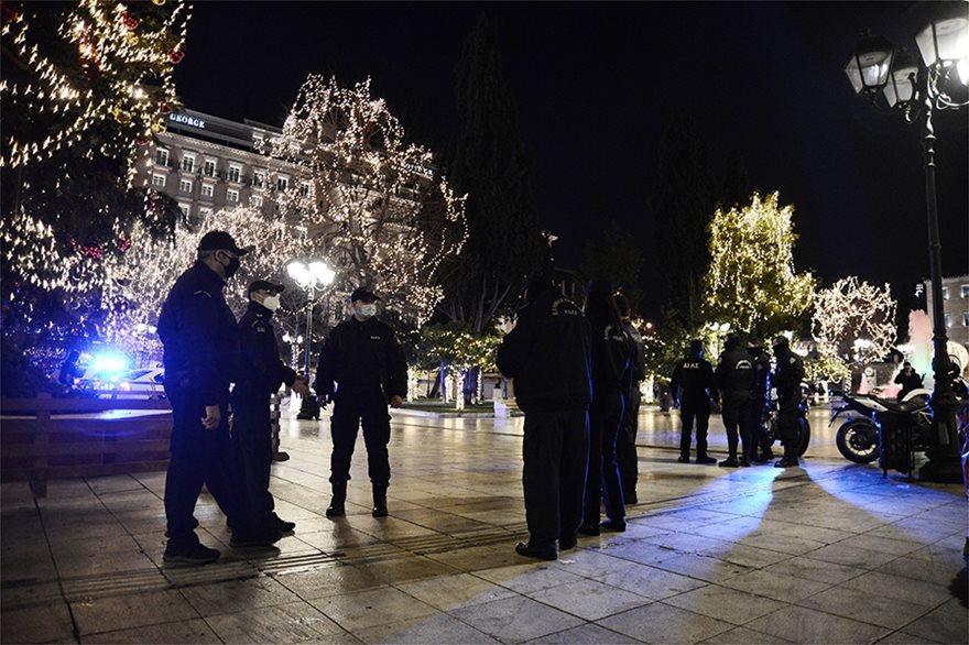 Πρωτοχρονιά 2021 - Έρημη πόλη η Αθήνα FOTOS - Φωτογραφία 14