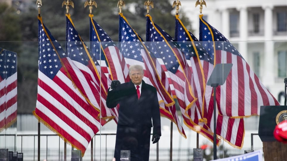 Ντόναλντ Τραμπ: Μετέτρεψε την Αμερική σε μία από τις πιο «σκ...ά» χώρες - Φωτογραφία 1