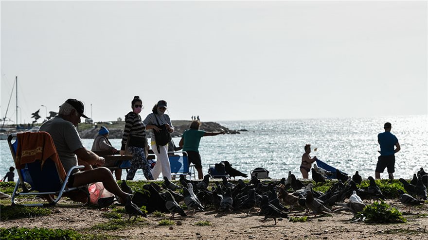 Καβούρι- Βουλιαγμένη: Ποιο lockdown; - Χαμός στις παραλίες  Fotos - Φωτογραφία 10