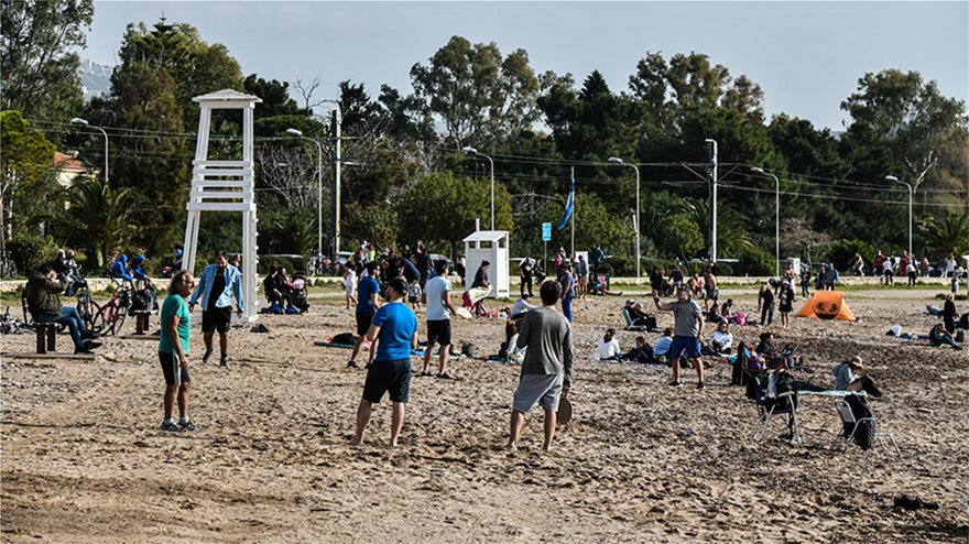 Καβούρι- Βουλιαγμένη: Ποιο lockdown; - Χαμός στις παραλίες  Fotos - Φωτογραφία 8