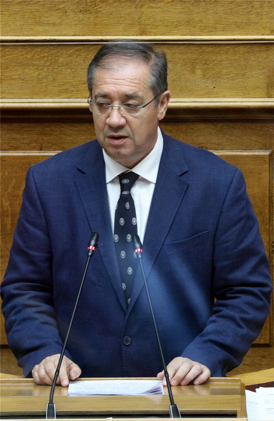 Πώς η ελληνική Βουλή δεν έγινε Καπιτώλιο – 10 περιστατικά που δεν... γράφτηκαν στην ιστορία - Φωτογραφία 7