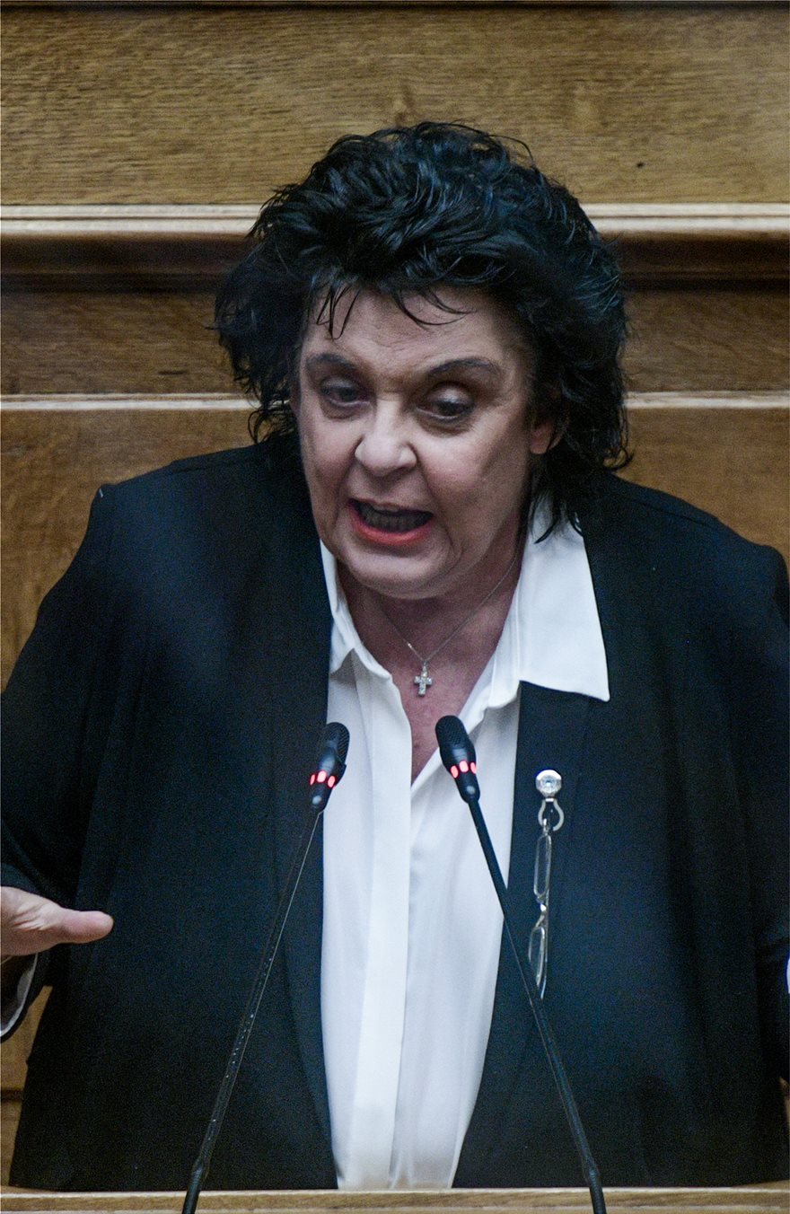 Πώς η ελληνική Βουλή δεν έγινε Καπιτώλιο – 10 περιστατικά που δεν... γράφτηκαν στην ιστορία - Φωτογραφία 8