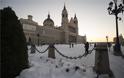 Τι Σιβηρία, τι Ισπανία: Χάος από τον χιονιά του αιώνα - Τους -25 βαθμούς έδειξε ο υδράργυρος - Φωτογραφία 2