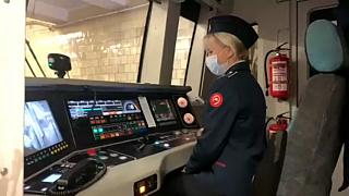 Ρωσία: Γυναίκες οδηγοί στο μετρό - Πλέον δεν θεωρείται επικίνδυνο επάγγελμα. - Φωτογραφία 1