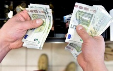Επιδόματα - αποζημιώσεις - ενισχύσεις: Ποιοι θα μοιραστούν 3 δισ. ευρώ έως το τέλος Φεβρουαρίου - Φωτογραφία 1