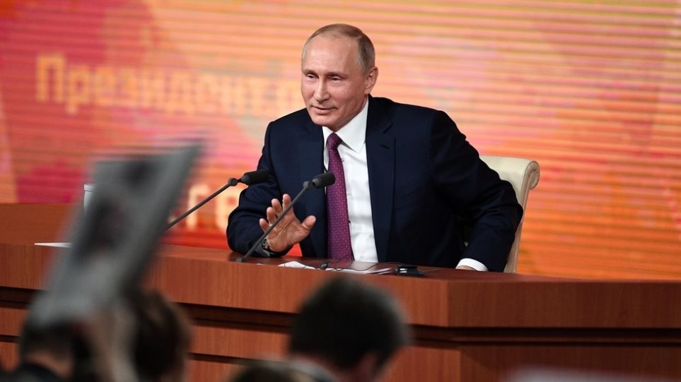 Βλαντιμίρ Πούτιν: Καταργεί το όριο ηλικίας για τη συνταξιοδότηση των δημόσιων λειτουργών - Φωτογραφία 1
