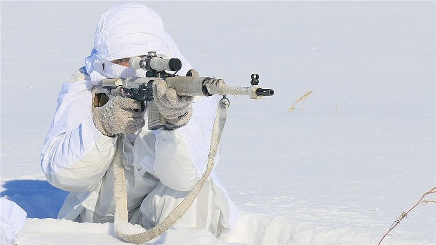 Ρωσία: Στους -35 βαθμούς Κελσίου εκπαιδεύονται οι στρατιώτες - Φωτογραφία 2