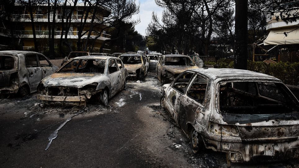 Φωτιά στο Μάτι - Τροχαία και ΕΛΑΣ «δείχνουν» την Πυροσβεστική: «Δεν είχαμε εισήγηση για απομάκρυνση πολιτών» - Φωτογραφία 1