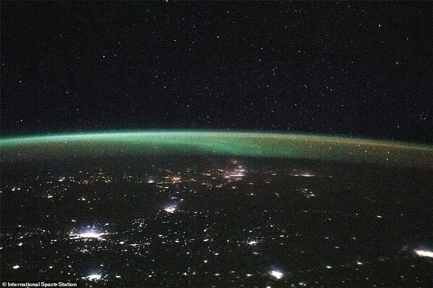 Έτσι φαίνεται το Σέλας από το διάστημα - Δείτε εντυπωσιακές εικόνες - Φωτογραφία 3