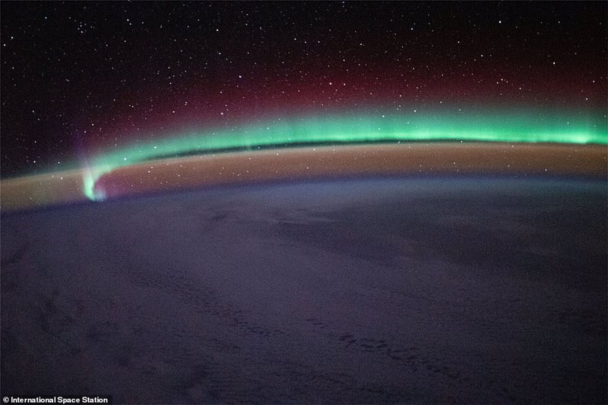 Έτσι φαίνεται το Σέλας από το διάστημα - Δείτε εντυπωσιακές εικόνες - Φωτογραφία 6