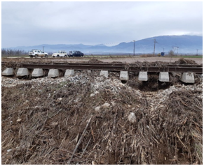 Ο ΟΣΕ αποκαθιστά τις ζημίες από τις πρωτοφανείς καταστροφές στο σιδηροδρομικό δίκτυο της Μακεδονίας- Θράκης. Δείτε απίστευτες εικόνες καταστροφής - Φωτογραφία 9