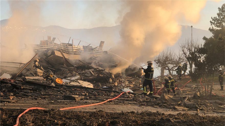 Καστοριά: Αναζητούνται τα αίτια της έκρηξης που ισοπέδωσε το ξενοδοχείο - Τι λέει ο ιδιοκτήτης - Φωτογραφία 2