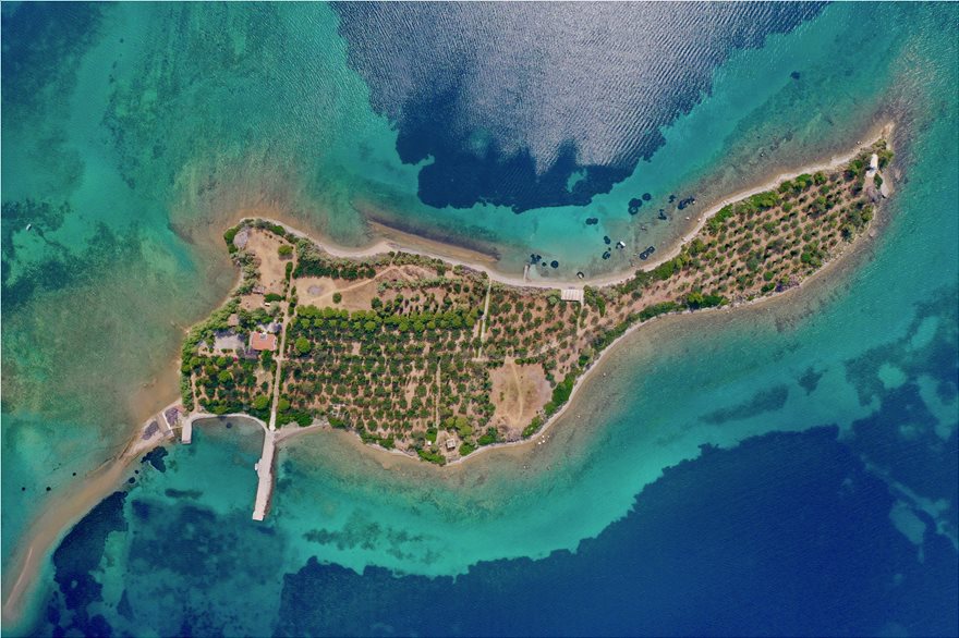Αγία Τριάδα: Πωλείται εδώ κι εφτά χρόνια το ελληνικό νησί - Ήθελαν να το αγοράσουν οι Beatles - Φωτογραφία 2