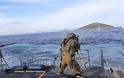 Εντυπωσιακές εικόνες και βίντεο ανορθόδοξου πολέμου με τα σκάφη «Αίολος» και «Αστραπή» - Φωτογραφία 5