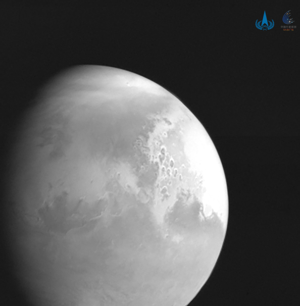 Η πρώτη φωτογραφία του πλανήτη Άρη από το Tianwen-1 - Φωτογραφία 1