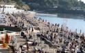 Κυριακάτικη βόλτα στις παραλίες για τους Αθηναίους - φωτος