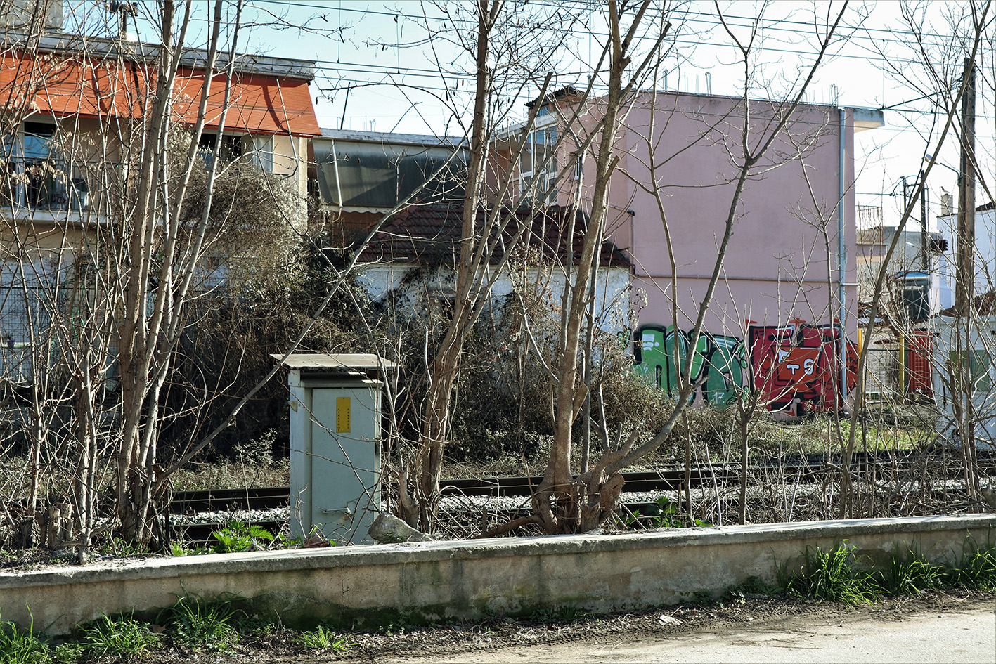 Γραμμές ΟΣΕ στη Λάρισα: Περνάς απέναντι… Εικόνες. - Φωτογραφία 4