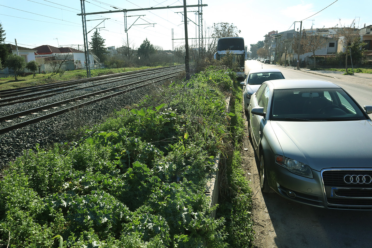 Γραμμές ΟΣΕ στη Λάρισα: Περνάς απέναντι… Εικόνες. - Φωτογραφία 6