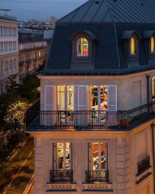 Οι στέγες του Παρισιού μέσα από τον φακό του Raphael Metivet  Haussmann Georges-Eugène - Φωτογραφία 16