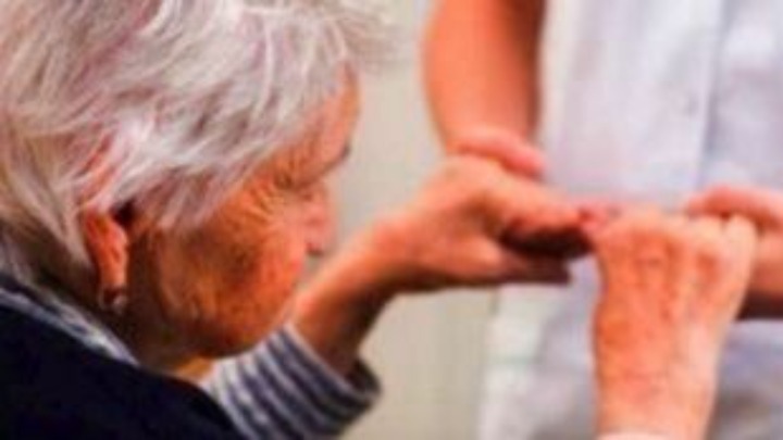 Στην ιατρική ακριβείας στρέφονται οι ελπίδες για τη θεραπεία της νόσου Alzheimer - Φωτογραφία 1