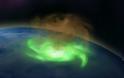 Παρατηρήθηκε για πρώτη φορά διαστημικός τυφώνας πάνω από τη Γη - Φωτογραφία 1