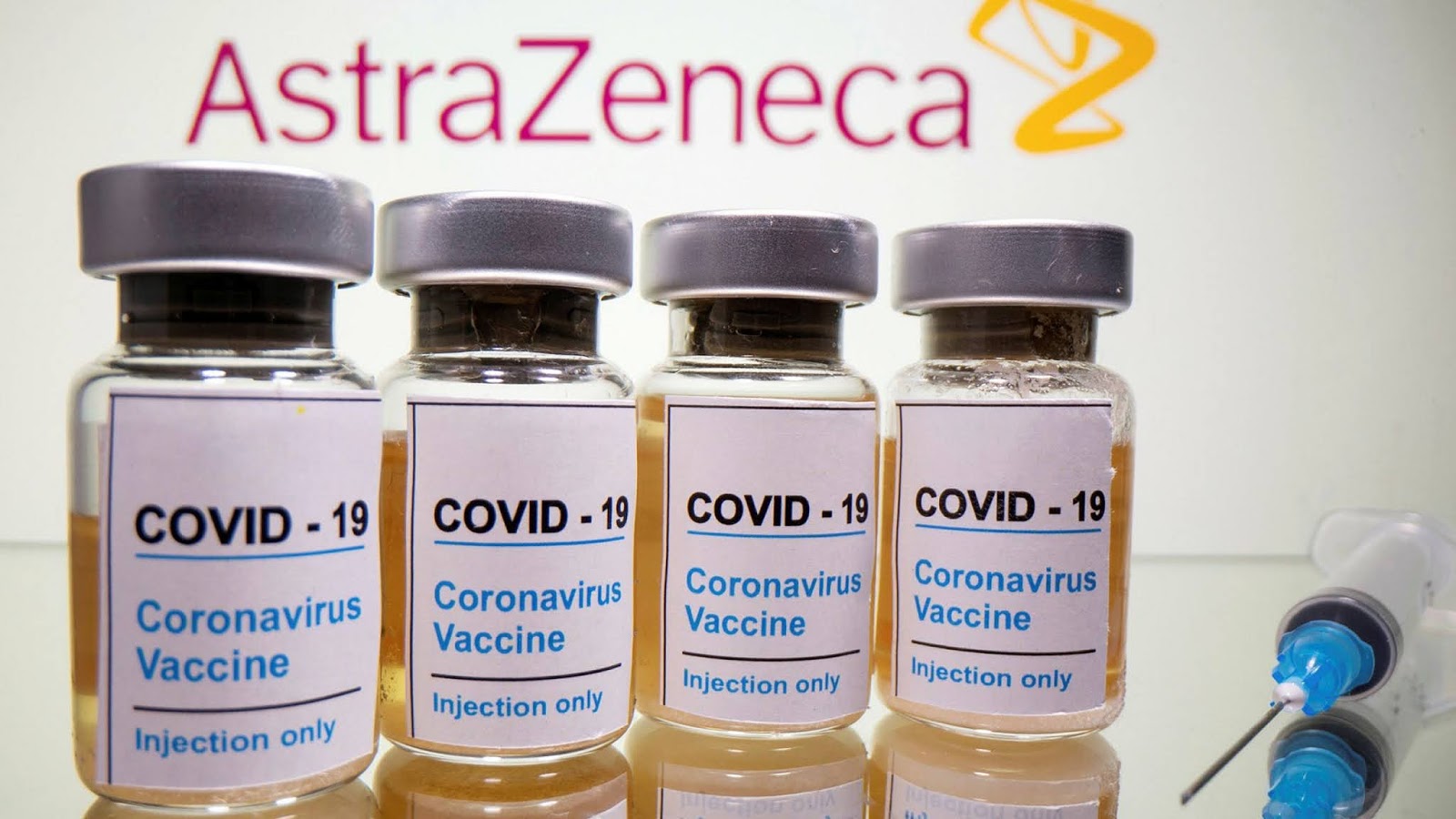 Κορωνοϊός: «Πράσινο φως» για τον εμβολιασμό των άνω των 65 με το εμβόλιο της AstraZeneca - Φωτογραφία 1