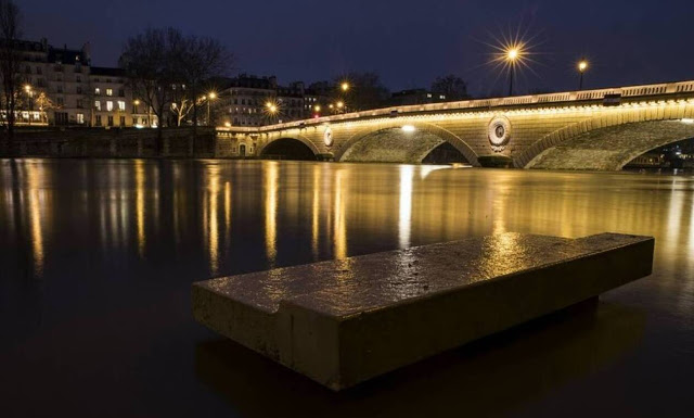 Θρίλερ στο Παρίσι: 14χρονη βρέθηκε νεκρή στον Σηκουάνα - Την χτύπησαν και την πέταξαν στον ποταμό - Φωτογραφία 1