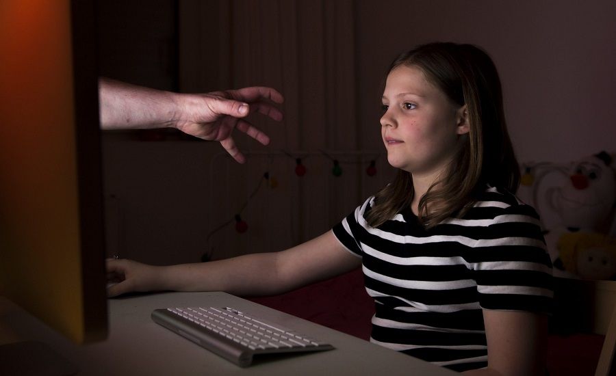 Διαδίκτυο και παιδί: Ποιοι κίνδυνοι που απειλούν τους νέους; - Φωτογραφία 4