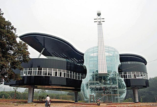Ένα συναυλικό κτίριο σε σχήμα ...πιάνου - Φωτογραφία 11