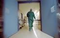 «Παρουσιάζονται» σήμερα στις 8 στα νοσοκομεία οι 206 γιατροί που επιστρατεύτηκαν