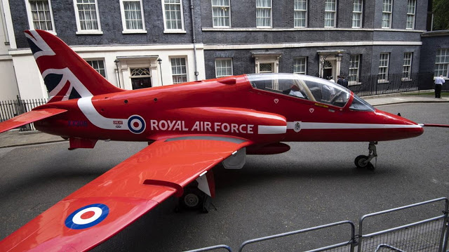 Βρετανία: Συντριβή στρατιωτικού αεροσκάφους στην Κορνουάλη - Φωτογραφία 1