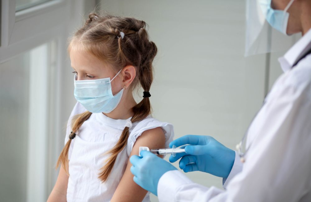 Pfizer/BioNTech: Ξεκίνησαν κλινικές δοκιμές για το εμβόλιο για τα παιδιά κάτω των 12 ετών - Φωτογραφία 1