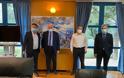 Συνάντηση του Κ.Καραγκούνη, του Δημάρχου της Ιεράς Πόλης του Μεσολογγίου κ. Κώστα Λύρου και του Δημάρχου Ακτίου - Βόνιτσας κ. Γεωργίου Αποστολάκη με τον Υπουργό Υποδομών και Μεταφορών κ. Καραμανλή.