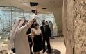 Ο Ηνίοχος των Δελφών κοσμεί τον σταθμό του Μετρό στο αεροδρόμιο της Ντόχα. - Φωτογραφία 6