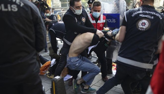 Τουρκία - Πρωτομαγιά: Ξύλο και εκατοντάδες συλλήψεις στην Κωνσταντινούπολη - Φωτογραφία 1