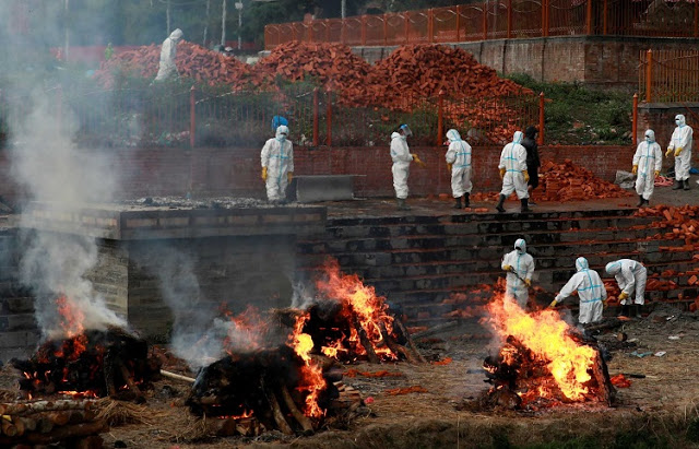 Κοροναϊός - Ινδία: Ξεπέρασε τους 4.000 νεκρούς και τα 400.000 κρούσματα σε 24 ώρες - Φωτογραφία 1