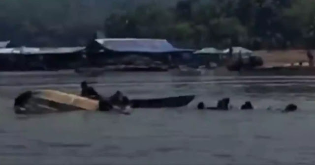 Ινδονησία: Βυθίστηκε σκάφος εξαιτίας μιας σέλφι - 7 νεκροί - Φωτογραφία 1