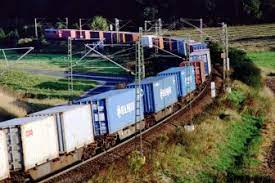 Η DB Cargo ηγείται της κοινοπραξίας σιδηροδρομικών εμπορευματικών μεταφορών που προωθεί τη μεταφορά ενός βαγονιού. - Φωτογραφία 1