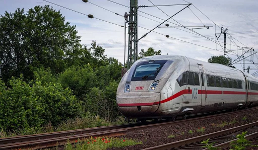 Γερμανία: Πελάτες των γερμανικών σιδηροδρόμων θα μπορούν να αποζημιώνονται. - Φωτογραφία 1