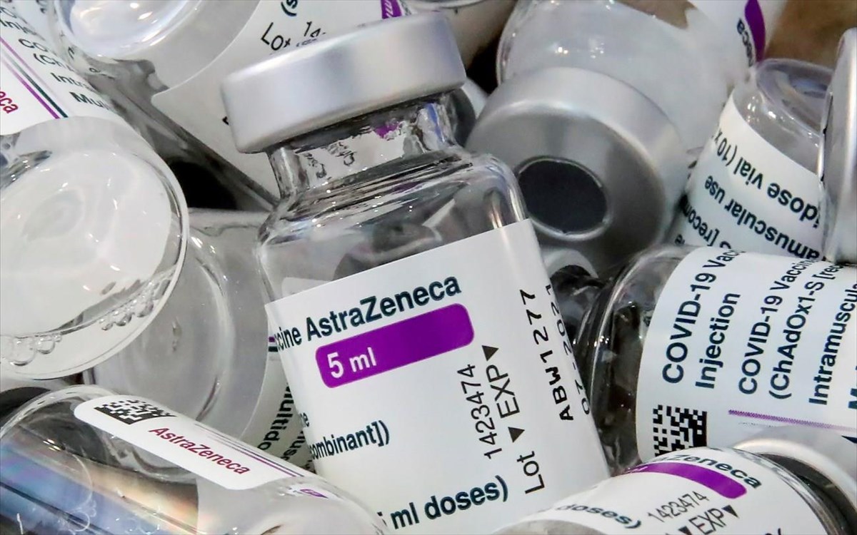 Εμβόλιο AstraZeneca: Η απάντηση του ΕΟΦ για τα περιστατικά θρόμβωσης - Φωτογραφία 1