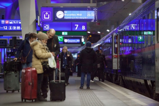 Το νέο ευρωπαϊκό σιδηροδρομικό δίκτυο υψηλής ταχύτητας θα σας μεταφέρει από τη Βιέννη στο Βερολίνο σε τέσσερις ώρες. - Φωτογραφία 1
