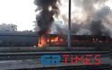 Θεσσαλονίκη: Συναγερμός για φωτιά σε εγκαταλελειμμένα βαγόνια του ΟΣΕ.