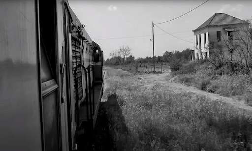 Τελευταίο σφύριγμα του σταθμάρχη: Δύο τρένα. Στην ίδια μονή γραμμή. Η σύγκρουση έξω από τη Λάρισα... - Φωτογραφία 1