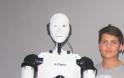 Δημήτρης Χατζής: Στα 15 του έφτιαξε ανθρωποειδές ρομπότ, στα 21 του έχει start up