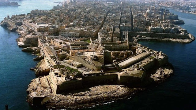 Μάλτα: Εγκατέλειψε το σχέδιο να απαγορεύσει την είσοδο στους ανεμβολίαστους επισκέπτες - Φωτογραφία 1