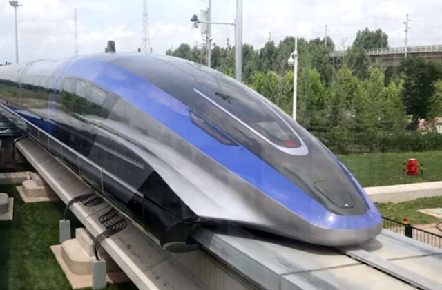 Το γρηγορότερο τρένο στον κόσμο κατασκεύασαν στο Kινγκντάο της Κίνας. Βίντεο. - Φωτογραφία 1
