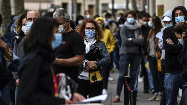 Κοροναϊός - ΗΠΑ: Επιστρέφει η μάσκα και στους εμβολιασμένους στους εσωτερικούς χώρους - Φωτογραφία 1
