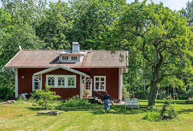ΞΕΧΩΡΙΣΤΑ ΣΠΙΤΙΑ: Ένα τυπικό Σκανδιναβικό σπίτι στην εξοχή - Φωτογραφία 2