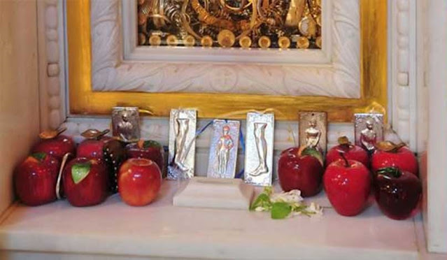 Αγία Ειρήνη Χρυσοβαλάντου: Η θαυματουργή ευχή και τα μήλα της αττεκνίας - Φωτογραφία 1